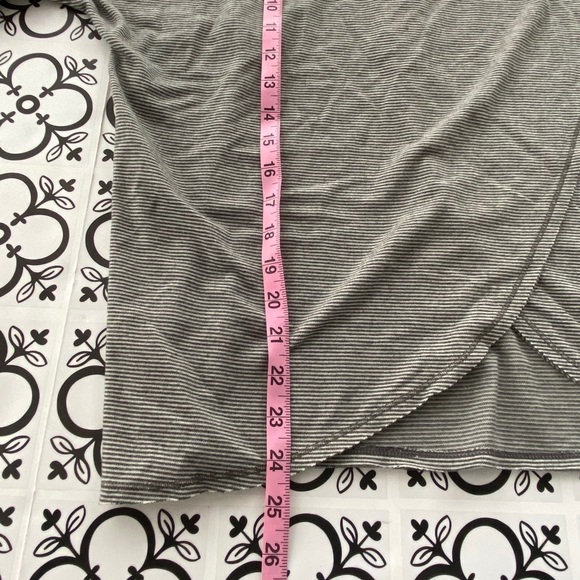 Calvin Klein Performance Stretch Cowl Neck - Picture 10 of 10